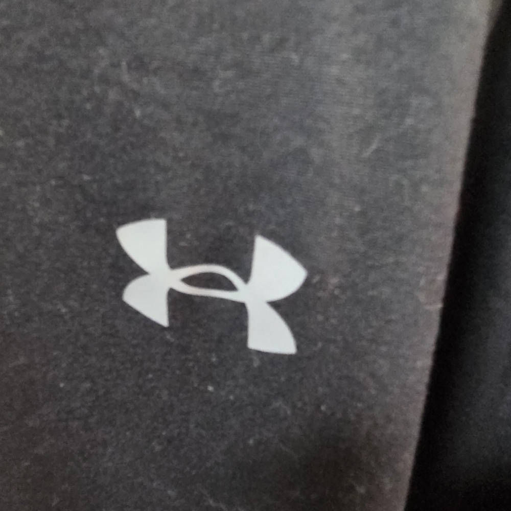 Under Armour Men's Black Short Sleeve Tee - Picture 2 of 3